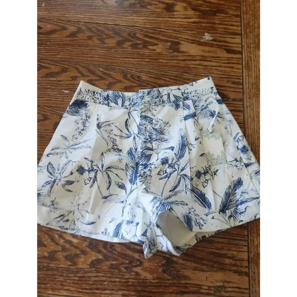 NWOT Tuckernuck Hyacinth House Whimsical Navy Floral shorts sz XS
